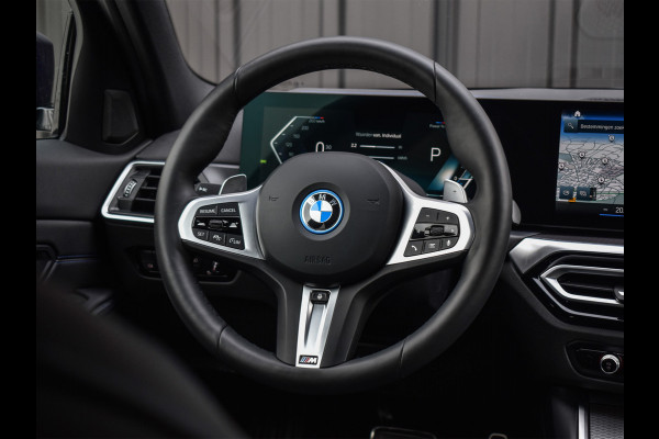 BMW 3-serie 330e xDRIVE | M-SPORT | TREKHAAK | SPORTSTOELEN | ACTIVE CRUISE CONTROL | CAMERA | LEDEREN BEKLEDING | DAB+ | HIFI SOUND | SHADO