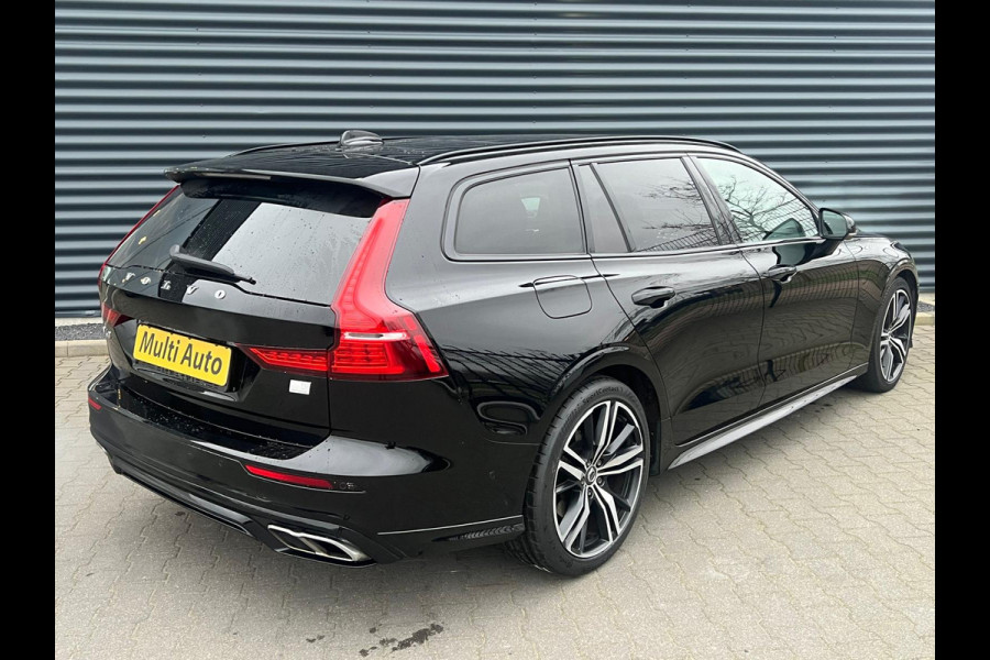 Volvo V60 T8 Recharge AWD R-Design Plug in Hybrid PHEV | Panodak | Lederen Sportstoelen Memory | Trekhaak af Fabriek | Harman Kardon | Navigatie | Virtual | Apple Carplay | Camera | DAB | L.M. 19" |