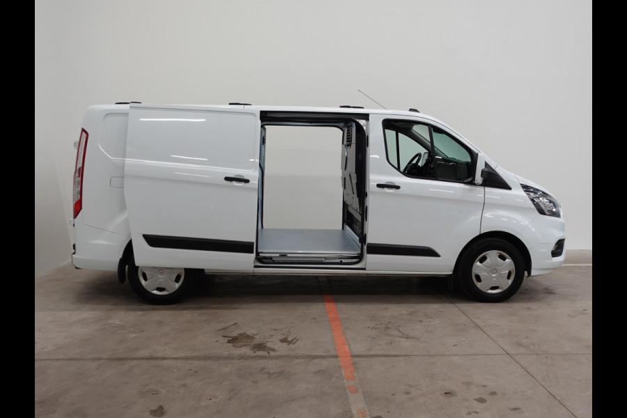 Ford Transit Custom 2.0 TDCI L2H1 Trend 130PK Navi Trekhaak 2x Schuifdeur Camera Parkeersensoren Airco Euro6