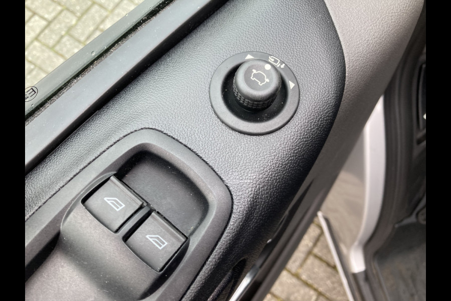 Ford Transit Custom 300 2.0 TDCI L1H1 Trend 130pk/96kW Automaat | 3 stuks leverbaar! | Dodehoek | Multimediascherm | Carplay | Camera | Voorruitverwarming | etc. etc. 79880