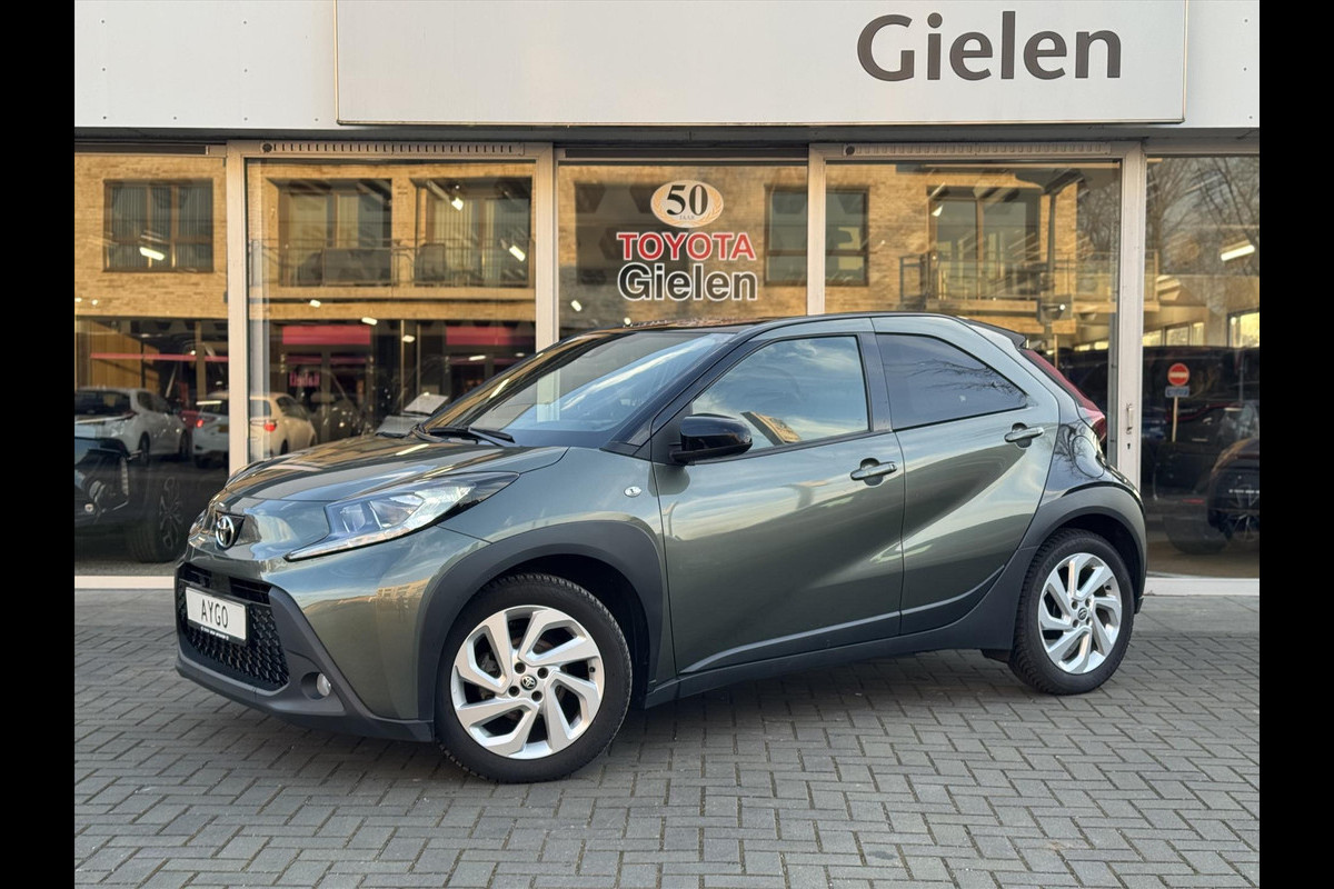 Toyota Aygo X 1.0 VVT-i Pulse | Bi-tone, Privacy glass, 17 inch, Apple carplay/Android auto, Stoelverwarming, Parkeercamera