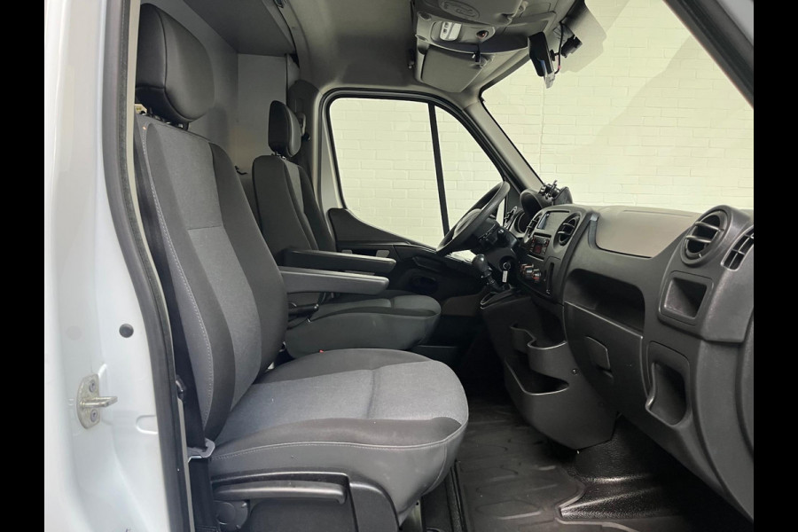 Renault Master SERVICEWAGEN T35 2.3 DCI 145PK EURO6 L2H2 VICTRON V230 BOTT INRICHTING AIRCO STANDKACHEL TREKHAAK RIJKLAARPRIJS!