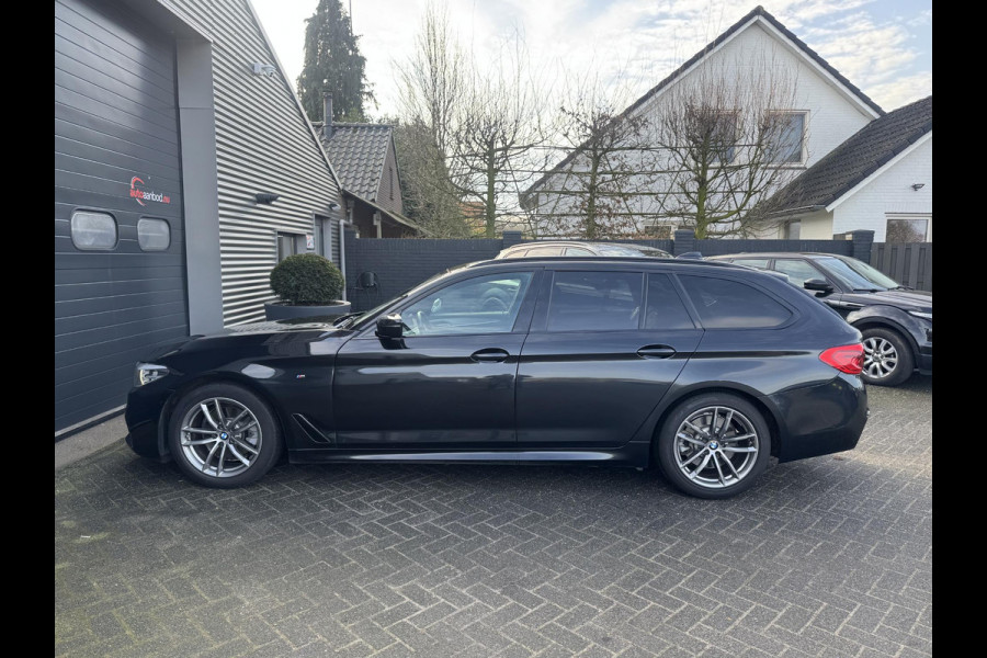 BMW 5 Serie Touring 520i High Executive M-Sport | Navigatie | Camera | Climate Control |