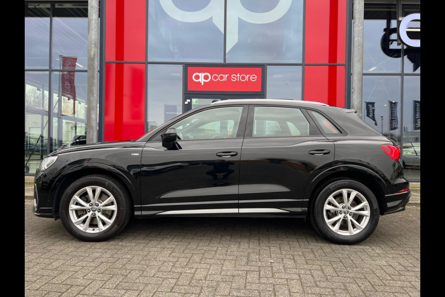 Audi Q3 40 TFSI quattro S edition S-line/Panorama