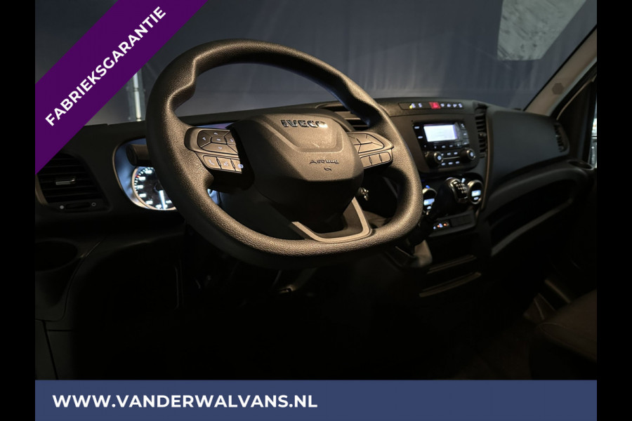 Iveco Daily 35C16V 156pk Bakwagen Laadklep Fabrieksgarantie Euro6 Dubbel Lucht Airco | Bijrijdersbank Bluetooth telefoonvoorbereiding, 910kg laadvermogen