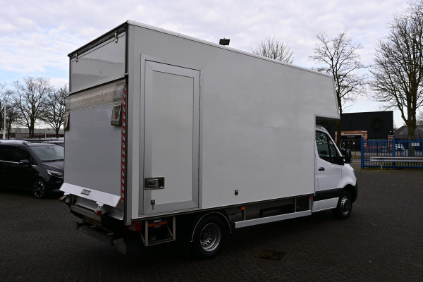 Mercedes-Benz Sprinter 516 CDI L3 Bakwagen met Dhollandia laadklep Geveerde stoel, Zijdeur, 430x213x245 cm