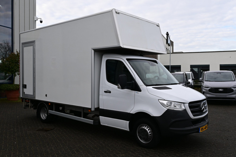 Mercedes-Benz Sprinter 516 CDI L3 Bakwagen met Dhollandia laadklep Geveerde stoel, Zijdeur, 430x213x245 cm