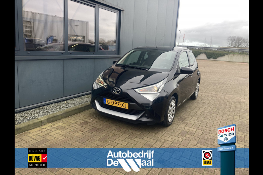 Toyota Aygo 1.0 VVT-i X-Play 5-drs. CAMERA/CARPLAY/AIRCO/LIMITER