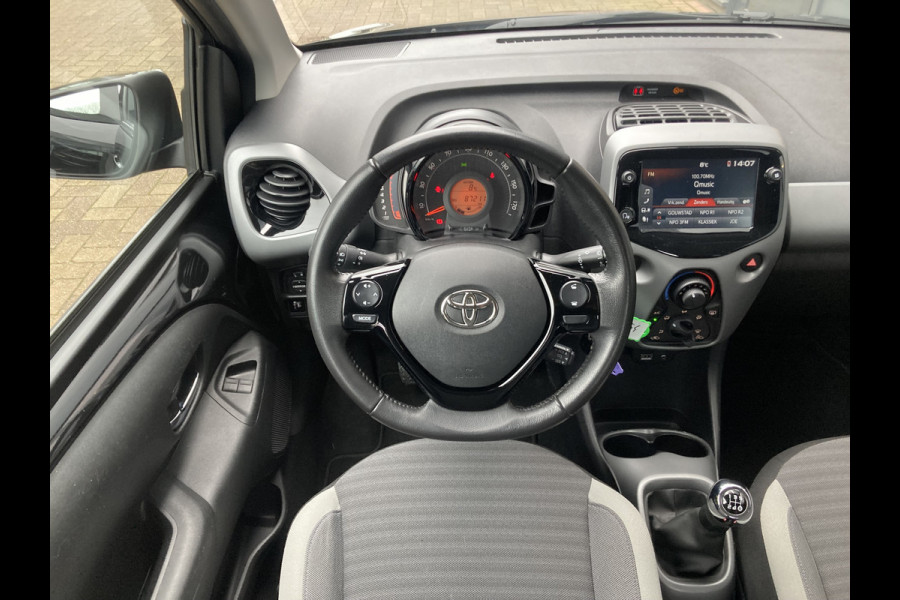 Toyota Aygo 1.0 VVT-i X-Play 5-drs. CAMERA/CARPLAY/AIRCO/LIMITER