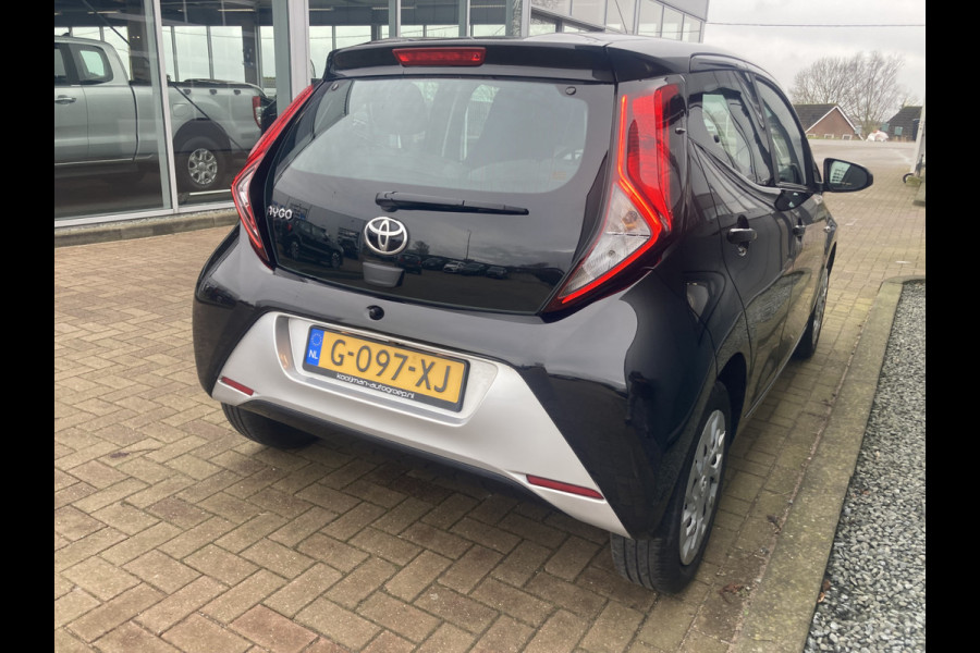 Toyota Aygo 1.0 VVT-i X-Play 5-drs. CAMERA/CARPLAY/AIRCO/LIMITER