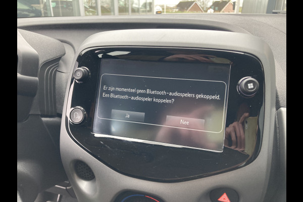 Toyota Aygo 1.0 VVT-i X-Play 5-drs. CAMERA/CARPLAY/AIRCO/LIMITER