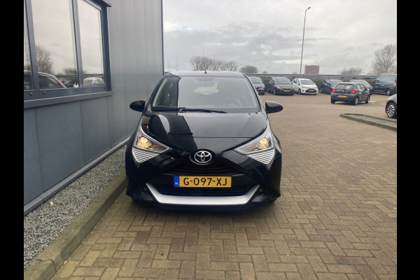 Toyota Aygo 1.0 VVT-i X-Play 5-drs. CAMERA/CARPLAY/AIRCO/LIMITER