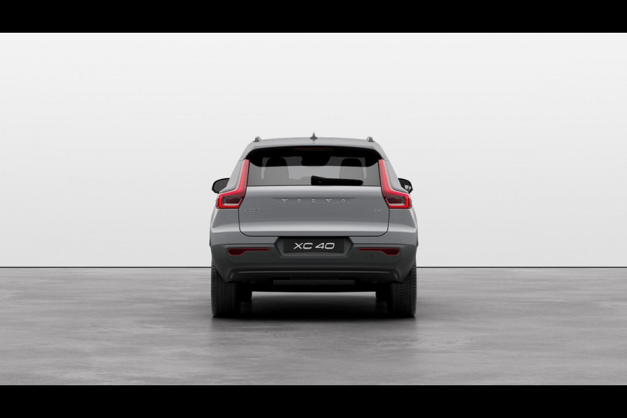 Volvo XC40 B4 211PK Automaat Plus Dark / Lighting Pack / Pixel led / 20'' Velgen / Donker getint glas