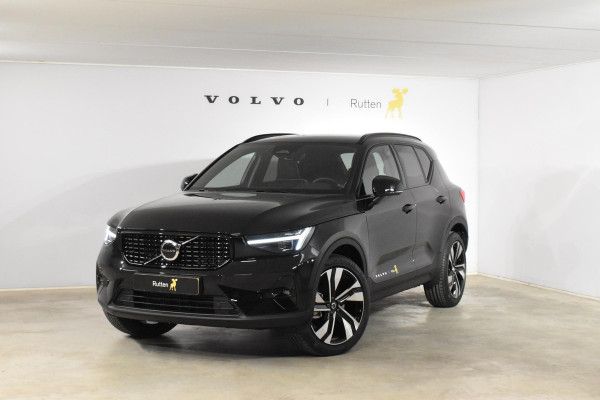 Volvo XC40 B4 211PK Automaat Plus Dark / Lighting Pack / Pixel led / 20'' Velgen / Donker getint glas