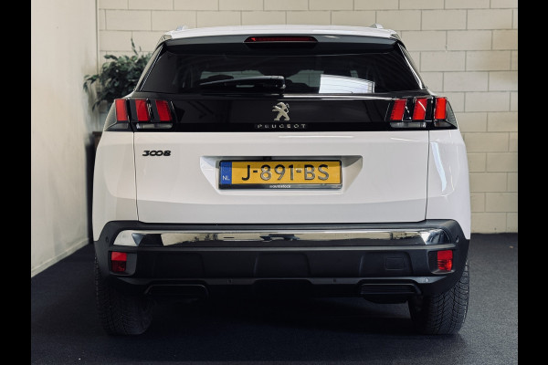 Peugeot 3008 1.2 Premium Avantage | 19" | Panorama | Focal | Adapt.Cruise