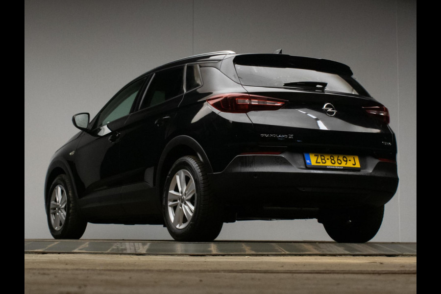 Opel Grandland X 1.2 Turbo Business + Sport (APPLE CARPLAY,NAVI,CAMERA,PDC,CRUISE,CLIMATE,LED,SPORTSTOELEN,LM VELGEN,NETTE STAAT)