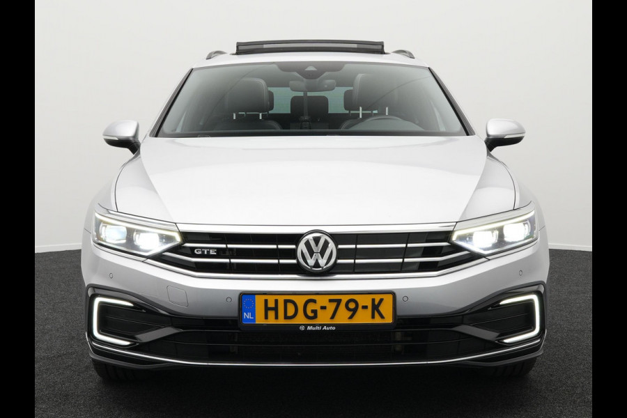 Volkswagen Passat Variant 1.4 TSI PHEV GTE Plug in Hybrid 218pk PHEV | Panodak | Trekhaak | Leder | Adaptive Cruise | Carplay | Navigatie | Virtual Cockpit  | Camera | Stoel & Stuurverwarming | IQ Light |