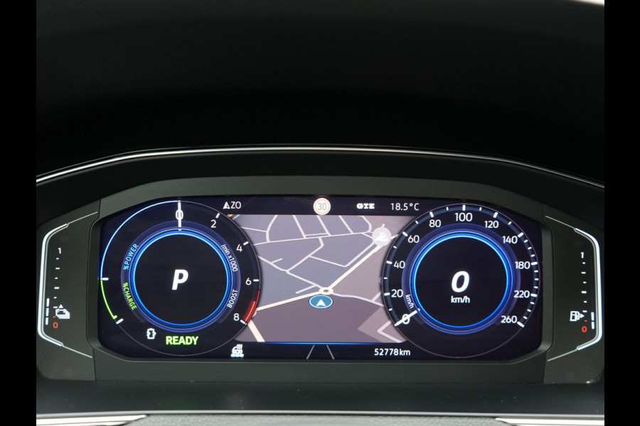 Volkswagen Passat Variant 1.4 TSI PHEV GTE Plug in Hybrid 218pk PHEV | Panodak | Trekhaak | Leder | Adaptive Cruise | Carplay | Navigatie | Virtual Cockpit  | Camera | Stoel & Stuurverwarming | IQ Light |