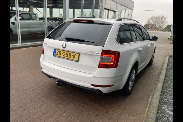 Škoda Octavia Combi 1.0 TSi 115pk Ambition Business NAVI/CARPLAY/CLIMA/CRUISE/PDC/TREKHAAK