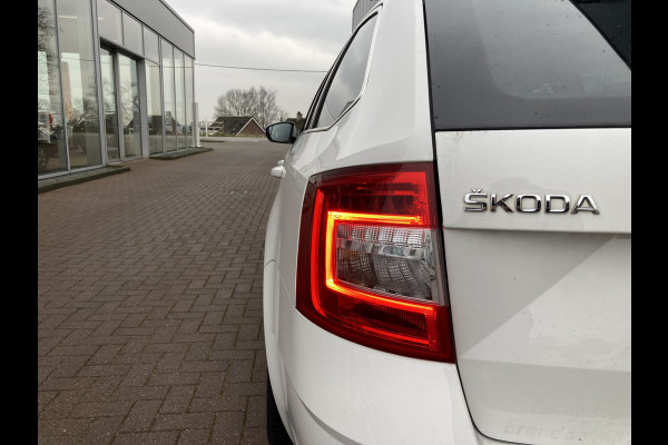 Škoda Octavia Combi 1.0 TSi 115pk Ambition Business NAVI/CARPLAY/CLIMA/CRUISE/PDC/TREKHAAK