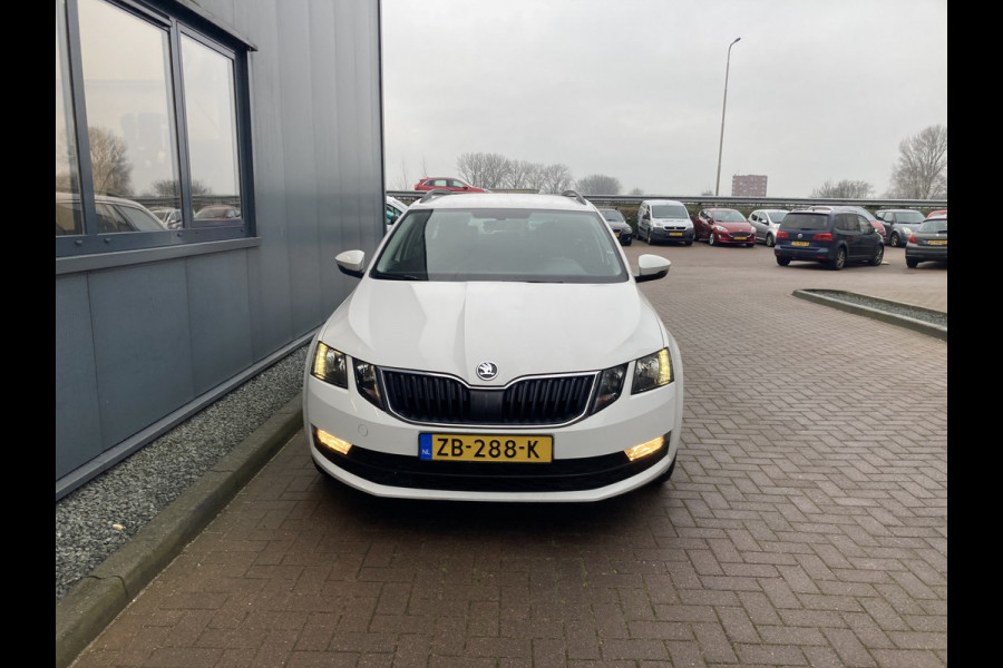 Škoda Octavia Combi 1.0 TSi 115pk Ambition Business NAVI/CARPLAY/CLIMA/CRUISE/PDC/TREKHAAK