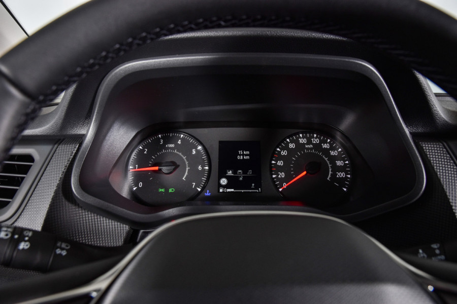 Renault Trafic 2.0 Blue dCi 150 PK T30 L2H1 Advance | Cruise | Camera | PDC | NAV+App Connect | Airco | 4-seizoens banden | LED | 3015