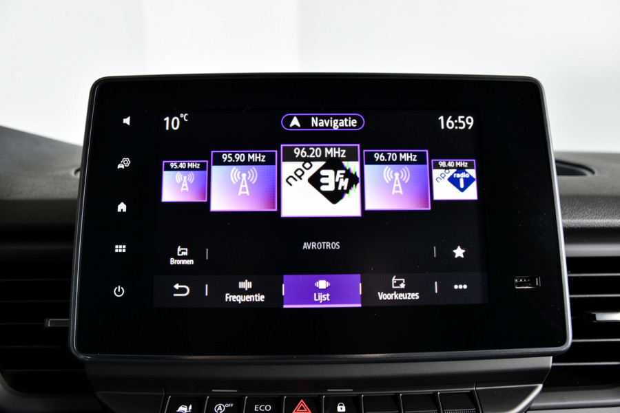 Renault Trafic 2.0 Blue dCi 150 PK T30 L2H1 Advance | Cruise | Camera | PDC | NAV+App Connect | Airco | 4-seizoens banden | LED | 3015