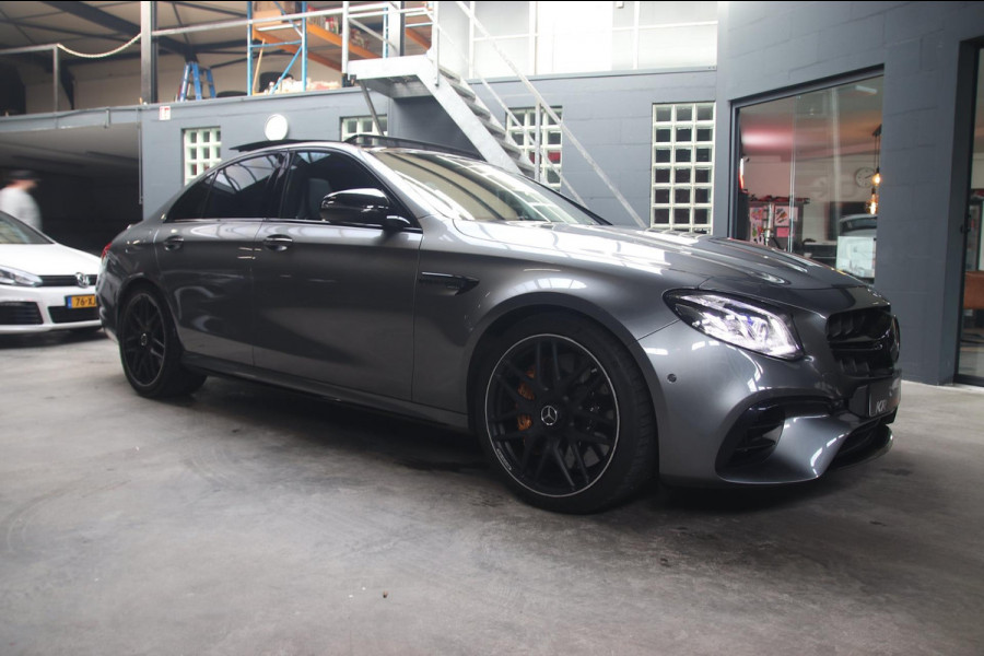 Mercedes-Benz E-Klasse AMG 63S E63s CERAMIC-PANO-CARBON-BURMESTER 3D