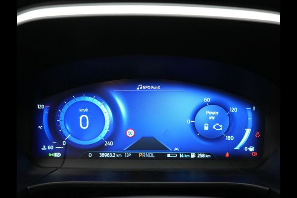 Ford Kuga 2.5 PHEV Vignale Plug in Hybrid PHEV | Panodak | Adaptive Cruise | Trekhaak af Fabriek | Carplay | Head-up Display | B&O Audio |