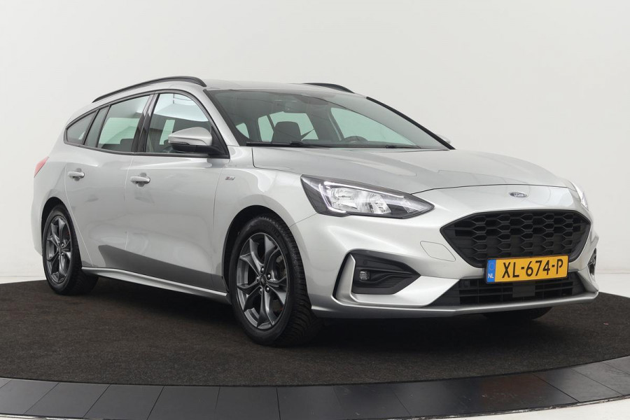 Ford Focus 1.5 EcoBoost ST Line | 1e eigenaar | Stoel & stuurverwarming | Trekhaak | Carplay | Navigatie | Climate control | PDC | Keyless