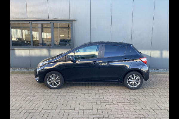 Toyota Yaris 1.5 VVT-i Dynamic Automaat 5-drs. CAMERA/CARPLAY/KEYLESS/CRUISE/15INCH