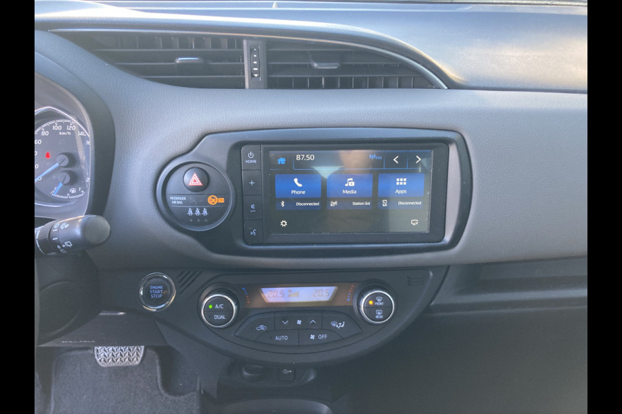 Toyota Yaris 1.5 VVT-i Dynamic Automaat 5-drs. CAMERA/CARPLAY/KEYLESS/CRUISE/15INCH