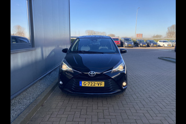 Toyota Yaris 1.5 VVT-i Dynamic Automaat 5-drs. CAMERA/CARPLAY/KEYLESS/CRUISE/15INCH