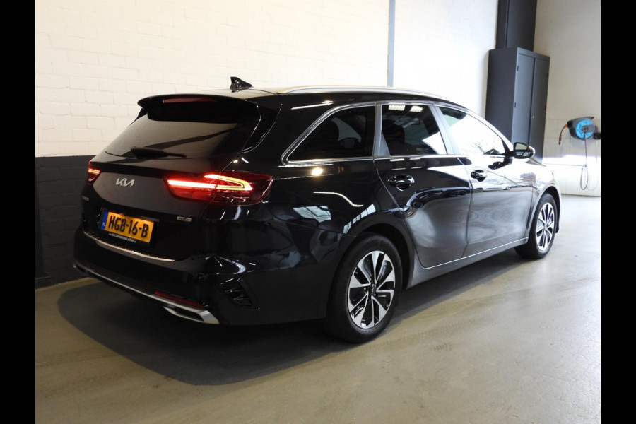 Kia Ceed Sportswagon 1.6 GDI PHEV Plug-In DynamicLine NAVI/CAMERA/LED/TREKHAAK/16"LMV!