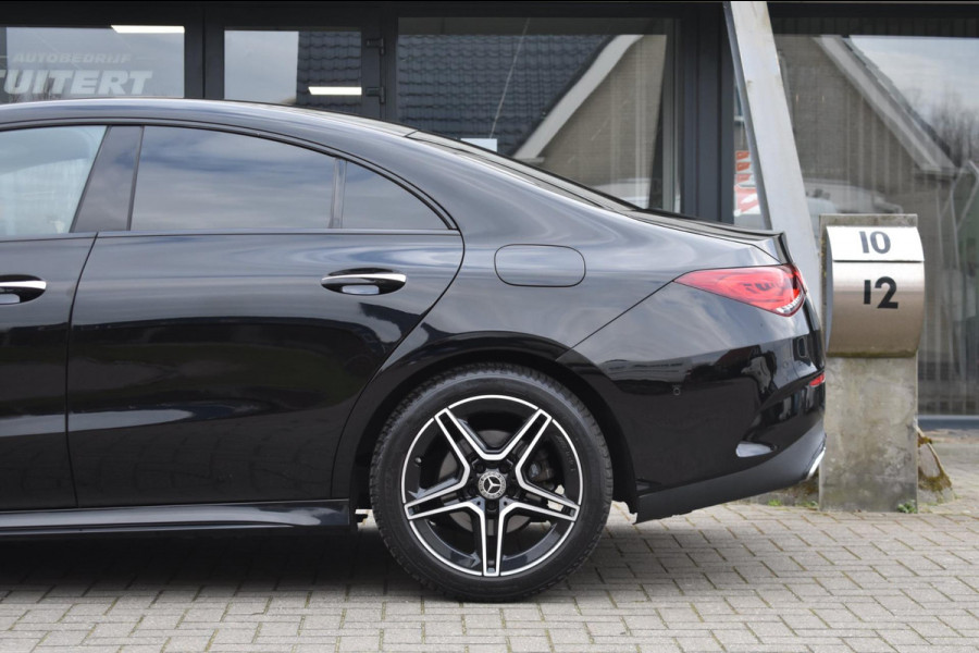 Mercedes-Benz CLA-Klasse 200 AMG NIGHT | SFEERVERLICHTING | APPLE CARPLAY | ANDROID AUTO | CAMERA | PREMIUM SOUND | STOELVERWARMD