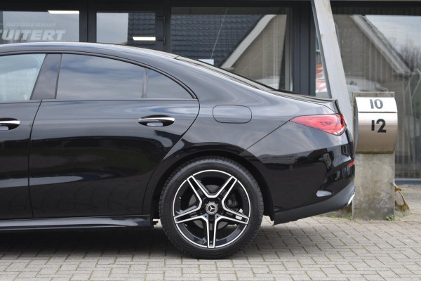 Mercedes-Benz CLA-Klasse 200 AMG NIGHT | SFEERVERLICHTING | APPLE CARPLAY | ANDROID AUTO | CAMERA | PREMIUM SOUND | STOELVERWARMD