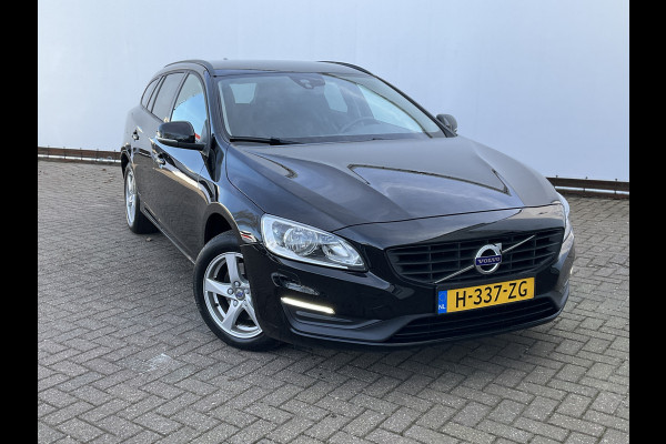 Volvo V60 1.5 T3 Automaat Stoel/Stuurverw Navi Trekhaak Momentum