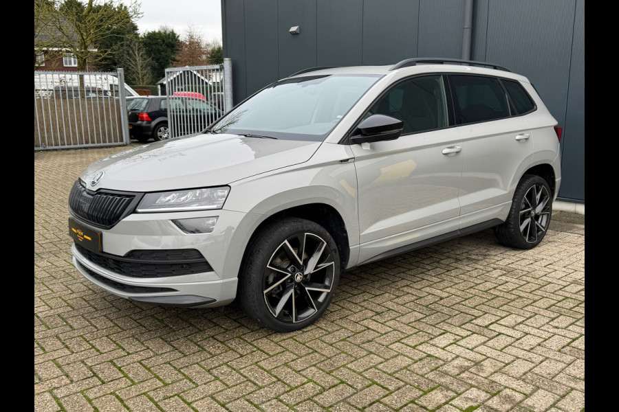 Škoda Karoq 1.5 TSI ACT Sportline Business * El. Panoramadak * Cruise * Dode hoek detectie *