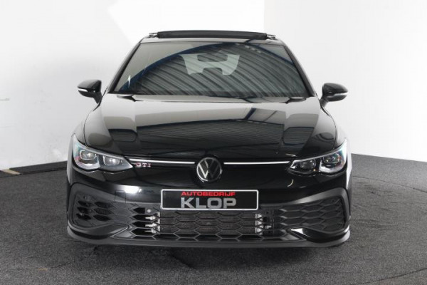 Volkswagen Golf 2.0 TSI GTI ClubSport | 300 pk | panoramadak | camera |