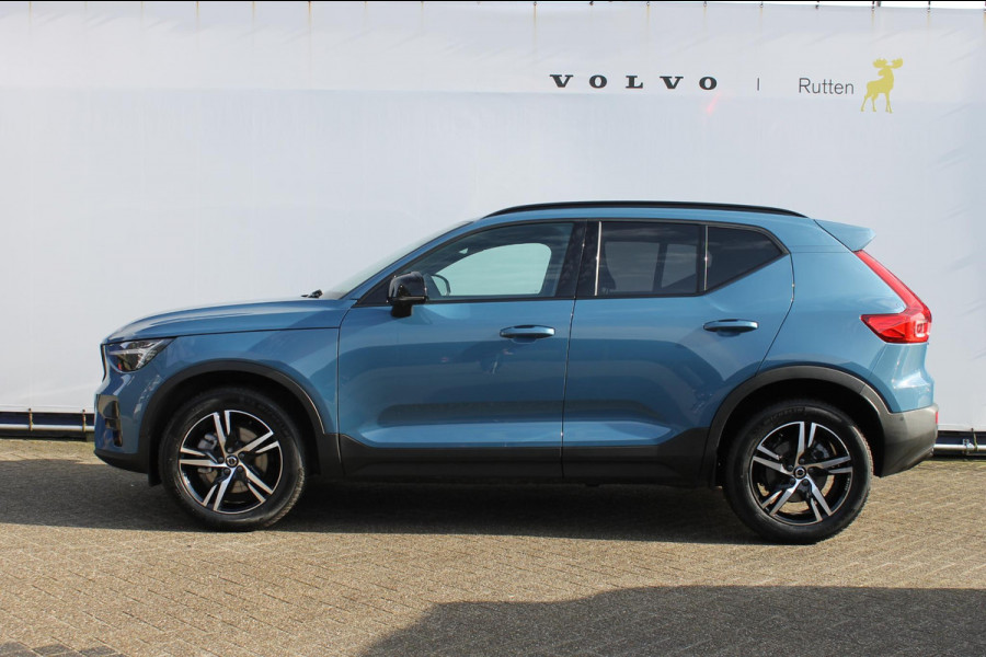 Volvo XC40 B4 211PK Automaat Plus Dark Verwarmbare voorstoelen, Verwarmbaar Stuurwiel, Rondom zichtcamera(360graden), google infotainment.