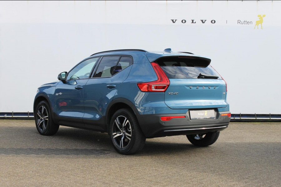 Volvo XC40 B4 211PK Automaat Plus Dark Verwarmbare voorstoelen, Verwarmbaar Stuurwiel, Rondom zichtcamera(360graden), google infotainment.