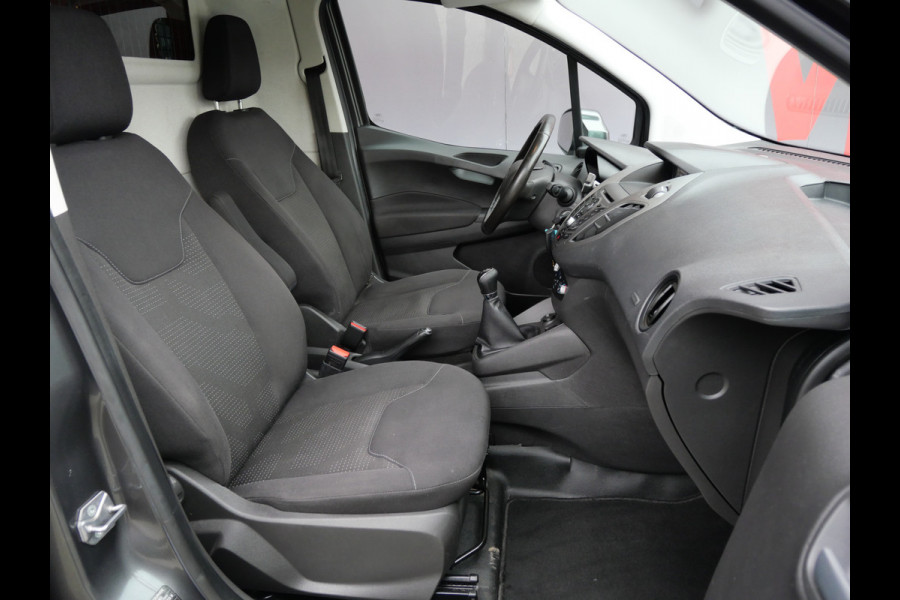 Ford Transit Courier 1.5 TDCI EDITION | CLIMA | NAVI | CAMERA | TREKHAAK | MARGE | NIEUWE APK!!