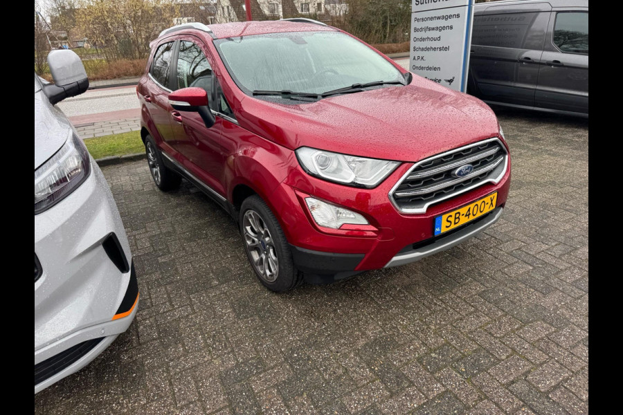 Ford EcoSport 1.0 EcoBoost Titanium | Navigatie | Winter Pack | Camera | 17 inch | Privacy glass