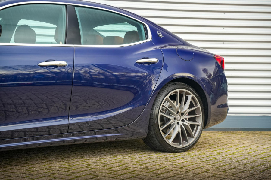 Maserati Ghibli 3.0 V6 GranLusso 21"LM Keyless Camera