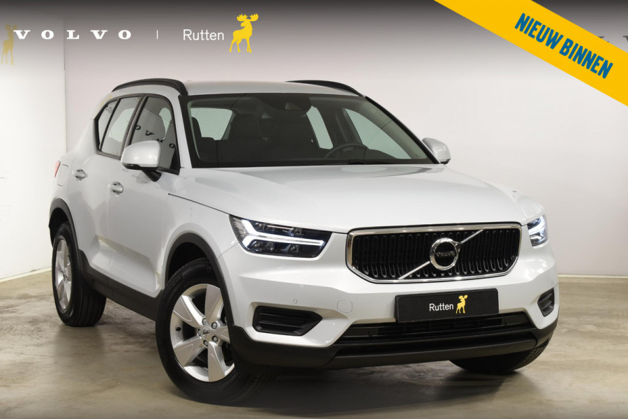 Volvo XC40 T2 129PK Automaat Momentum Core / Navigatie / Parkeersensoren + Camera achter / DAB / LM Velgen /