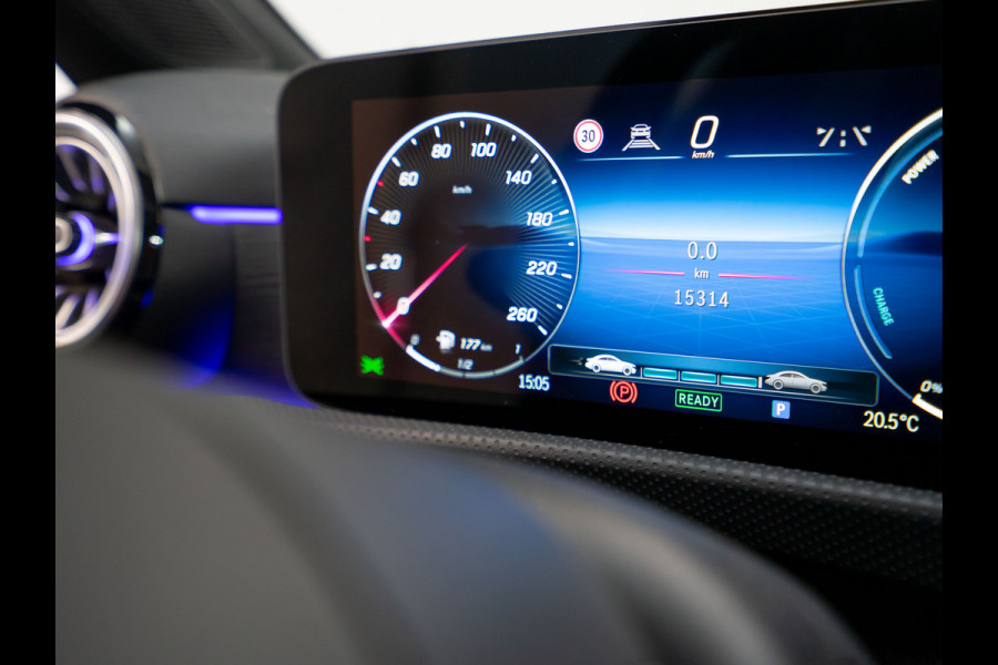 Mercedes-Benz A-Klasse A 250 e AMG Line | FACELIFT | DISTRONIC | 45S Look