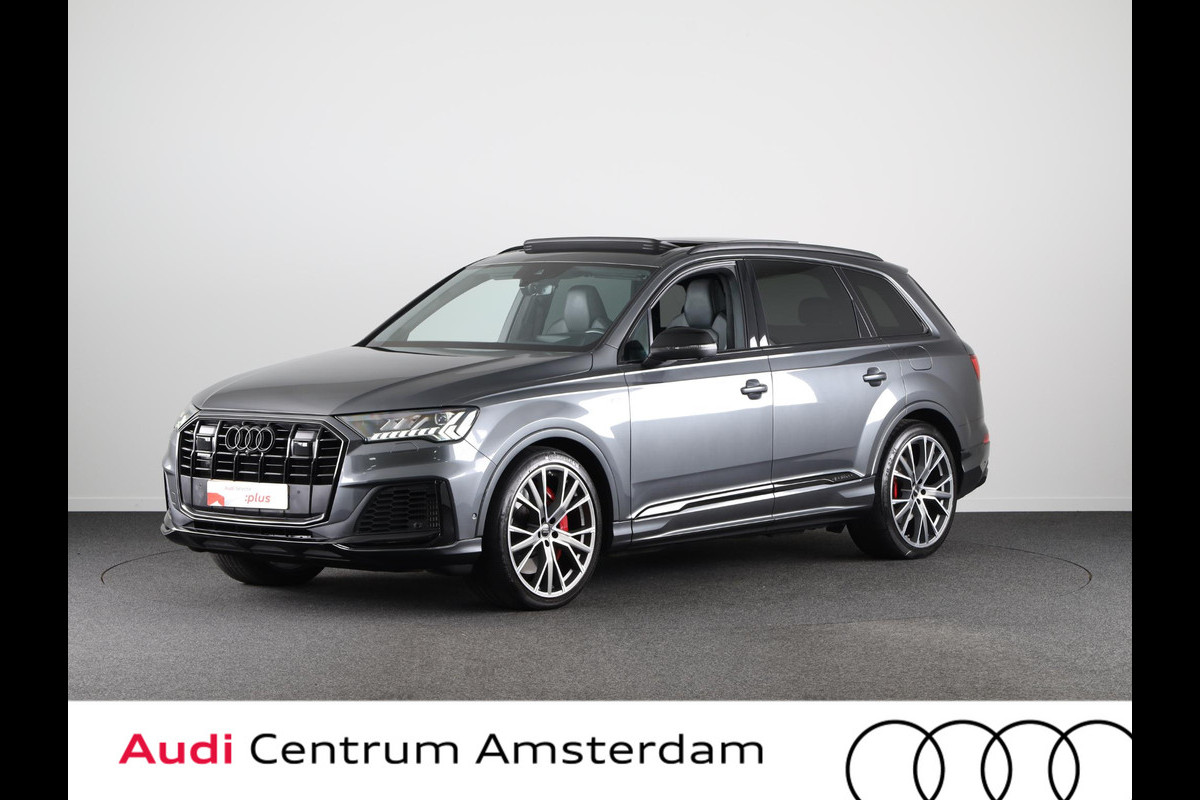 Audi Q7 60 TFSI e quattro Competition 340 pk S-tronic | Navigatie | Panoramadak | Elektr. trekhaak | Parkeersensoren (Park assist) | Rondomzicht camera | Stoelverwarming v/a | S-Line |