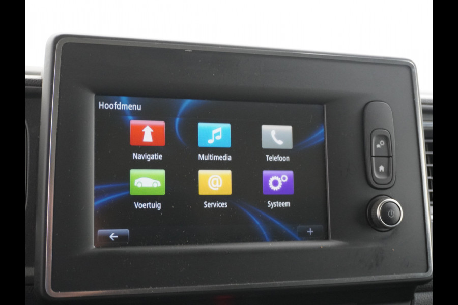 Renault Master T35 2.3dCi 135pk L2H2 3p Navi Camera Airco Pdc Trekhaak Cruise Control R-Link Nieuw Model ! Bluetooth DAB Led Regensensor Betonplex Vloer Lat om Lat Betimmering 1e Eigenaar 2.500kg Trekgewicht Euro 6