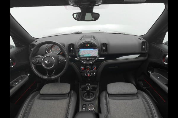 MINI Countryman 1.5 Cooper Chili Automaat | Panodak | Sportstoelen Verwarmd | Harman Kardon |  Apple Carplay | Navi Full Map | Keyless |  18"L.M | DAB |