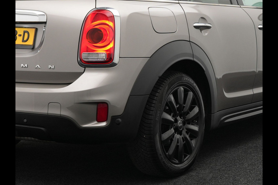 MINI Countryman 1.5 Cooper Chili Automaat | Panodak | Sportstoelen Verwarmd | Harman Kardon |  Apple Carplay | Navi Full Map | Keyless |  18"L.M | DAB |